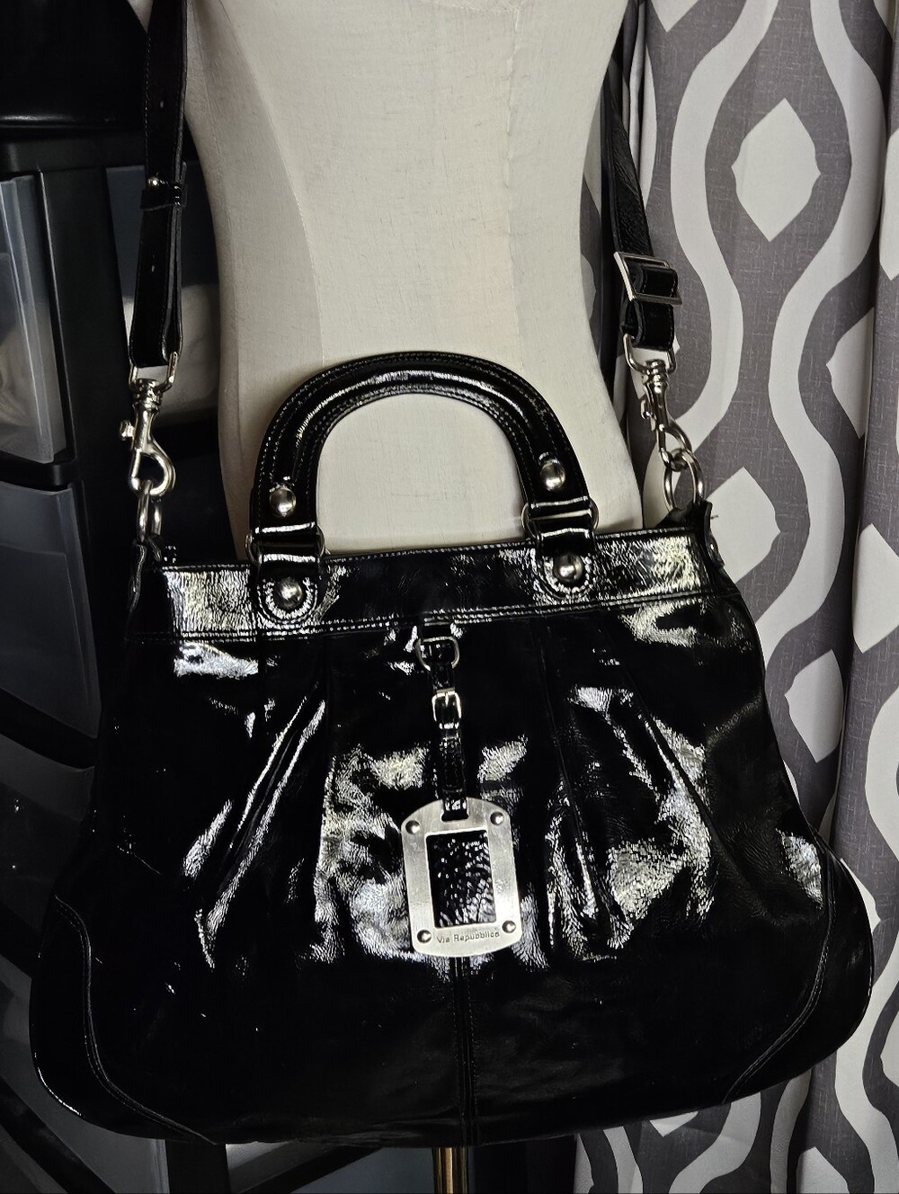 Via Repubblica Made In Italy Black Genuine Leather Satchel